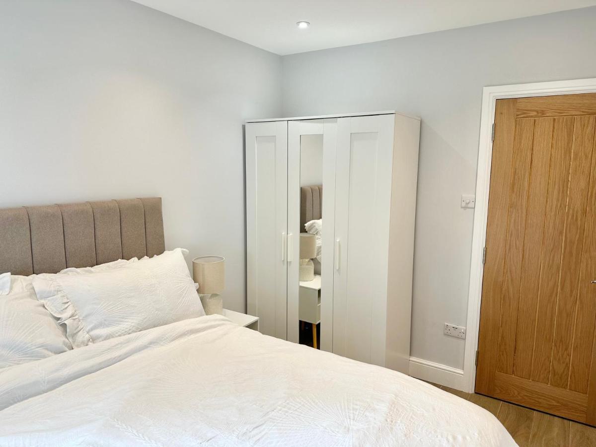 Little Vine - Beautiful Ground Floor Flat In South London Apartment Sutton  Bagian luar foto